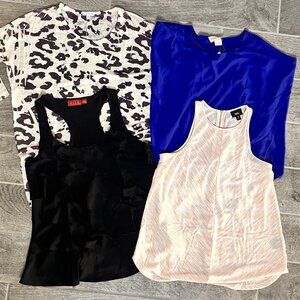 Women’s Tops Bundle Lot of 4 Size Small Reseller Mixed Brands Blouses Tanks